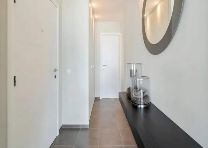 Апартаменты In With Ocean Views *